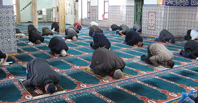 Kovid G Lgesinde Bayram Namaz Sosyal Mesafe Cemaati Hal