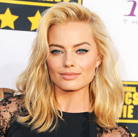 15-07/07/margot-robbie.jpg