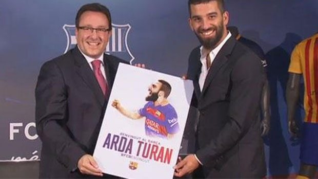 15-07/10/arda-turan-barceloan.jpg