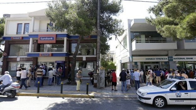 15-07/12/150712012009_greece_banks_624x351_ap.jpg