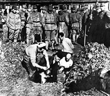 15-07/21/chinese_civilians_to_be_buried_alive.jpg