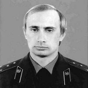 15-12/10/_81937939_putin_uniform304.jpg