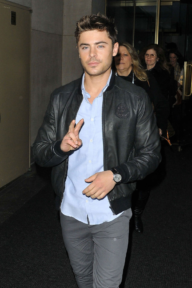 16-03/04/zac-efron.jpg