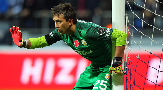 16-04/13/fernando-muslera-13-04.jpg