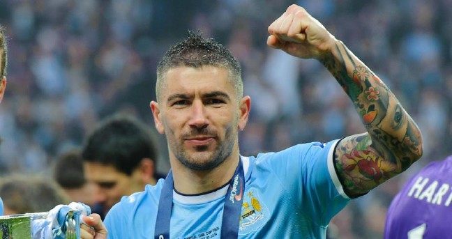 16-07/03/edin-dzeko-et-aleksandar-kolarov.jpg