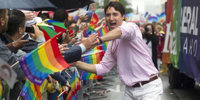 17-12/22/justin-tredaue-lgbt.jpg