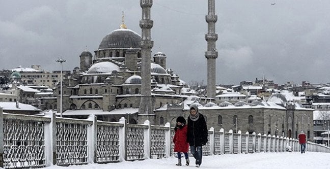 18-12/23/istanbul-kar.jpg