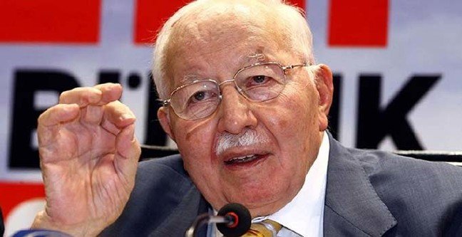 19-02/27/necmettin-erbakan.jpg